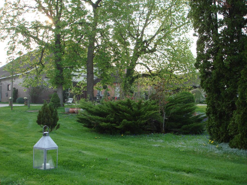 Bed and Breakfast Domaine De La Creuse Moussey  Exterior foto