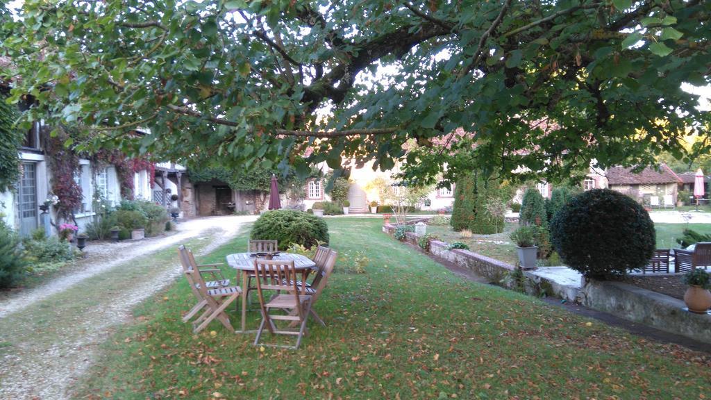 Bed and Breakfast Domaine De La Creuse Moussey  Exterior foto