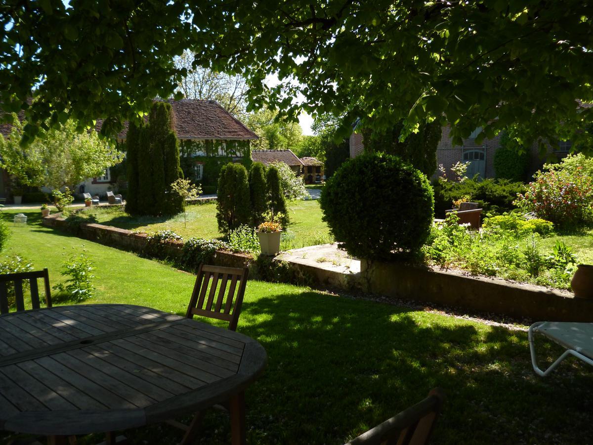 Bed and Breakfast Domaine De La Creuse Moussey  Exterior foto